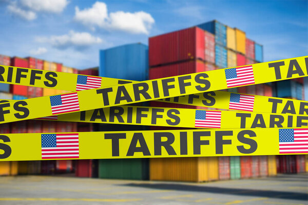 Упакованные грузовые единицы, заключенные в тарифную ленту, иллюстрирующие борьбу импорта и экспорта в соответствии с законодательством США.