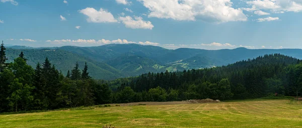 Uitzicht Vanuit Slavische Hut Moravskoslezske Beskydy Bergen Tsjechië Tijdens Mooie — Stockfoto