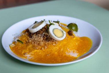 Pancit - Filipinler 'de popüler bir erişte yemeği