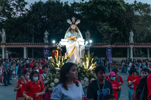필리핀 시에서 부활절 기념행사에 참여하기 세인트 대성당을 2023 — 스톡 사진