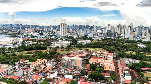 Manila 'nın güzel şehri, Filipinler insansız hava aracı tarafından alındı.