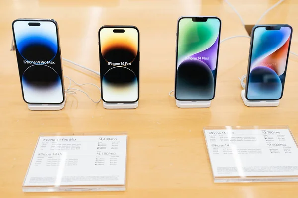 Нова Серія Apple Iphone Продається Під Час Запуску Магазині — стокове фото