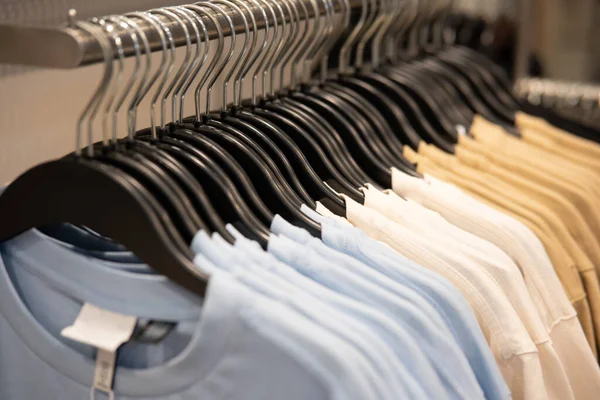 Selektywne Skupienie Moda Koncepcja Odzieży Ubrania Lub Spodnie Wiele Kolorów — Zdjęcie stockowe