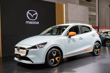 2023 yılının yeni Mazda 2 modeli. Mazda marka Japon arabası..