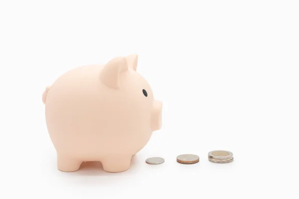 Piggy Bank Volgt Munt Het Geld Verzamelen Geïsoleerde Achtergrond Sparen — Stockfoto