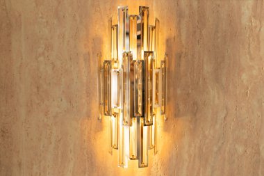 Avizeye kristal yakın plan. Lüks kristal avize. Soyut arkaplan. 