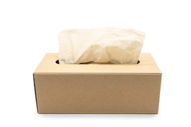 Kırpma yolu ile beyaz arkaplanda izole kahverengi kağıt kutu.