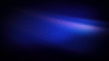 Koyu mavi ve mor renkler arasındaki pürüzsüz geçişlerle derin ve değişken bir arkaplan, görüntüye derinlik ve gizem katan kumlu bir dokuya sahiptir.