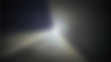 Siyah, gri ve beyazın yumuşak geçişlerini içeren ince bir 4K eğimli arkaplan pürüzsüz, kumlu bir dokuya sahip. Minimalist duvar kağıtları, afişler ve modern arka planlar için mükemmel.