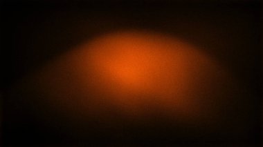 Koyu renk gölgeleri ve kumlu bir dokusu olan koyu turuncu bir gradyan, sıcak ve karamsar bir zemin oluşturuyor. Modern dijital tasarımlar, duvar kağıtları ve pankartlar için ideal