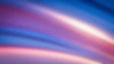 Pembe, mor ve mavi renkli pürüzsüz dalgaların yer aldığı dinamik taneli dokuya sahip soyut 4K arka plan. Duvar kağıtları, afişler ve yaratıcı tasarımlar için ideal