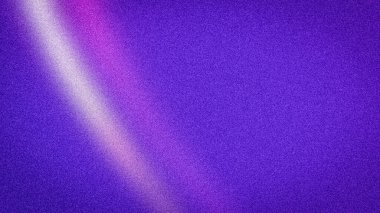 Pembe, beyaz ve mor renkli yumuşak, bulanık bir ışık çizgisi olan canlı ve soyut bir arkaplan. Kumlu bir doku, 4K tasarımları için ideal