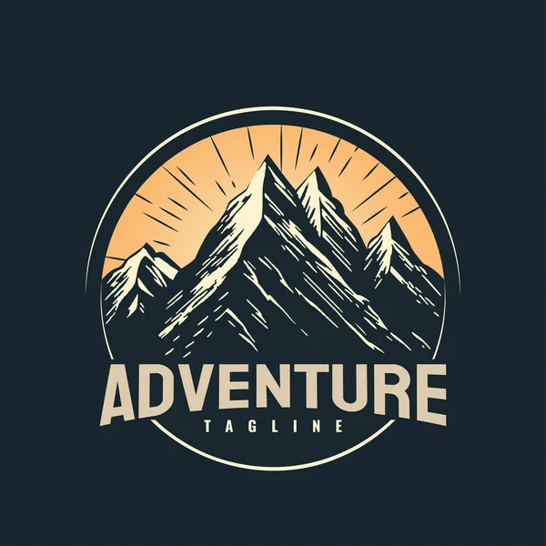 Montanha Aventura Logotipo Ilustração Modelo Design — Vetor de Stock