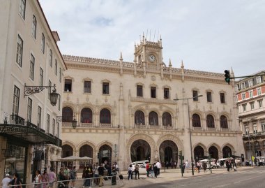 Rossio Tren İstasyonu, Portekiz 'in Lizbon şehrinde, Rossio Meydanı' nda bulunan bir tren istasyonudur..