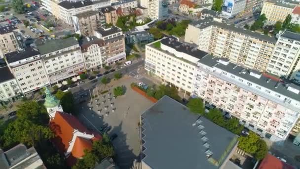 グディニアでの神の慈悲の空中ビューサンクチュアリ ポーランドの町の夏の美しい映像 高品質4K映像 — ストック動画