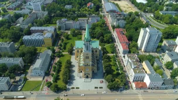 Aerial View Cathedral Basilica Lodz Beautiful Surroundings High Quality Footage — Vídeo de Stock