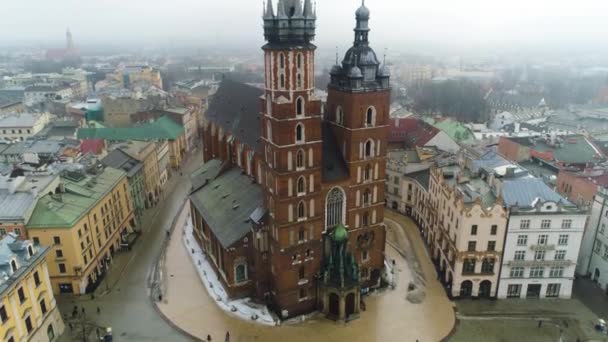 Aerial View Bazylika Mariacka Cracow Beautiful Polish Footage High Quality — Vídeo de Stock