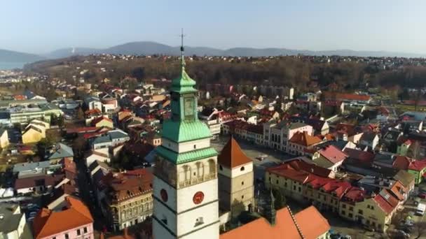 Όμορφη Καθεδρικός Πύργος Και Την Πλατεία Της Αγοράς Zywiec Αεροφωτογραφία — Αρχείο Βίντεο