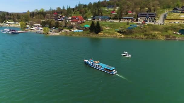 Boat Solina Lake Bieszczady Aerial View Poland Vysoce Kvalitní Záběry — Stock video