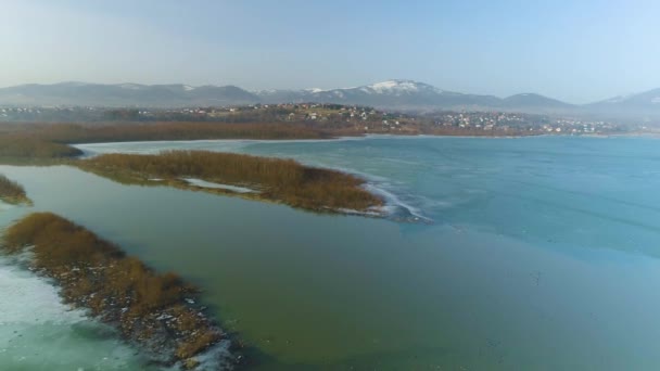 Frozen Lake Zywieckie Luftaufnahme Schöne Schüsse Von Zywiec Hochwertiges Filmmaterial — Stockvideo
