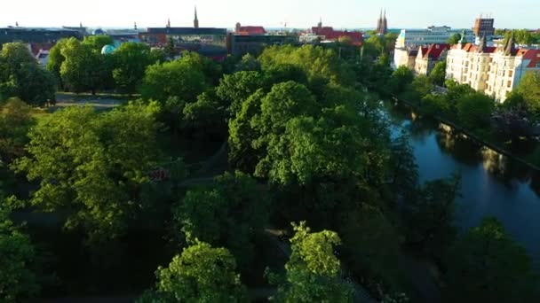 Park Hill Wzgorze Partyzantow City Moat Wroclaw Fosa Poland Aerial — Stok video