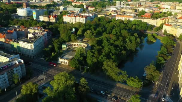 Park Hill Wzgorze Partyzantow City Moat Wroclaw Fosa Polen Luchtfoto — Stockvideo