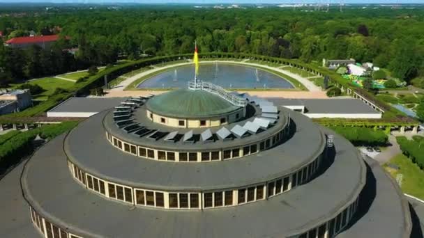2010 Centennial Hall Wroclaw Fountain Poland Aerial View 고품질 — 비디오