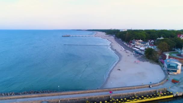 Baltic Sea Beach Kolobrzeg Plaza Aerial View Poland High Quality — Wideo stockowe