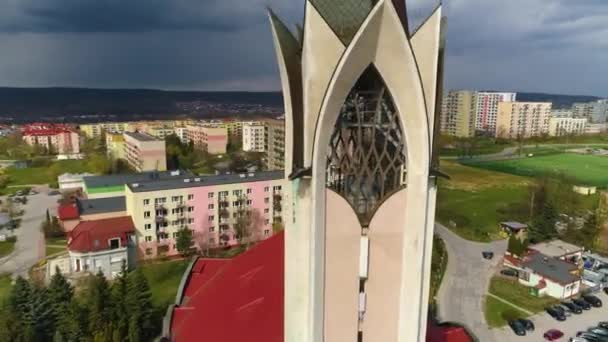 Church Queen Jadwiga Kielce Kosciol Krolowej Jadwigi Aerial View Poland — Stockvideo