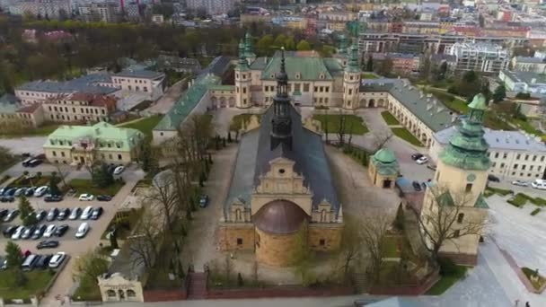 キールの大聖堂Bazylika Katedralna空中ビューポーランドの大聖堂 高品質4K映像 — ストック動画