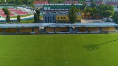 Olimpia Belediye Stadyumu Elblag Stadyumu Miejski Havacılık Görünümü Polonya. Yüksek kalite 4k görüntü