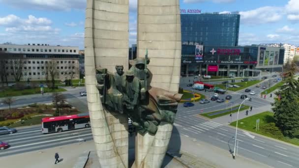 Monumento Rzeszow Pomnik Czynu Rewolucyjnego Vista Aérea Polonia Imágenes Alta — Vídeos de Stock