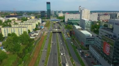 Panorama Roundabout Saucer gökdeleni Katowice Spodek Rondo Hava Görüntüsü Polonya. Yüksek kalite 4k görüntü