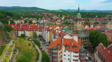 Eski Kasaba Pazar Meydanı Klodzko Rynek Ratusz Hava Görüntüsü Polonya. Yüksek kalite 4k görüntü