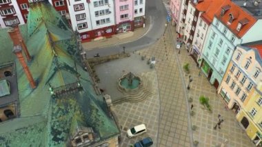 Eski Kasaba Pazar Meydanı Klodzko Rynek Ratusz Hava Görüntüsü Polonya. Yüksek kalite 4k görüntü