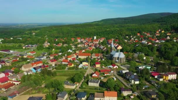 Maisons Paysage Montagnes Zloty Stok Kosciol Vue Aérienne Pologne Images — Video