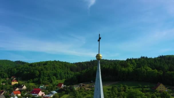 Башня Церкви Zloty Stok Kosciol Wieza Воздушный Вид Польши Высококачественные — стоковое видео