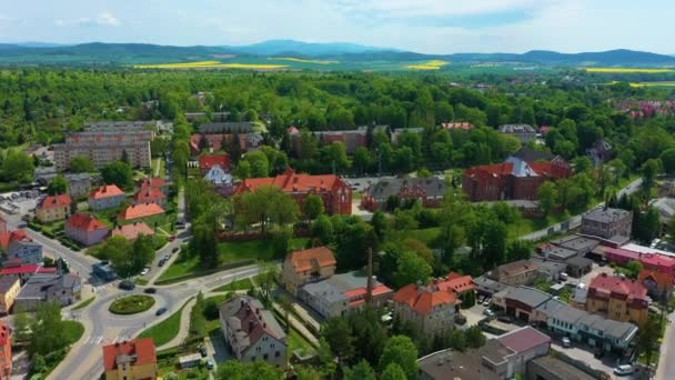 Panorama Mountains Houses Klodzko Aerial View Poland High Quality Footage — Vídeo de Stock