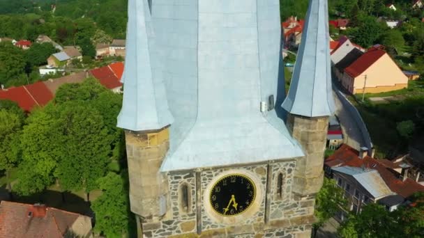 Torony Templom Zloty Stok Kosciol Wieza Aerial View Lengyelország Kiváló — Stock videók