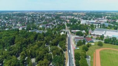 Panorama giriş yolu, Pabianice hava manzaralı Polonya. Yüksek kalite 4k görüntü