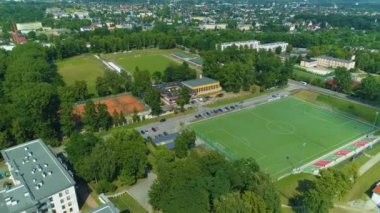 Lechia Futbol Sahası Tomaszow Mazowiecki Boisko Havacılık Görünümü Polonya. Yüksek kalite 4k görüntü
