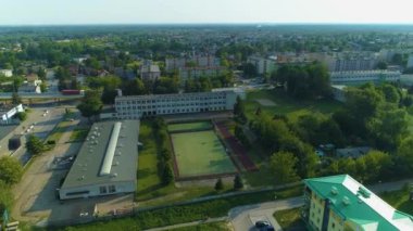 Okul Takımı Spor Sahası Radomsko Hava Manzarası Polonya. Yüksek kalite 4k görüntü