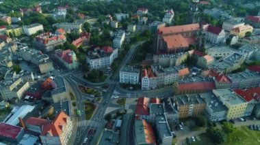 Swidnica Plac Wolnosci Hava Görüntülü Polonya 'daki Merkez Kavşağı. Yüksek kalite 4k görüntü