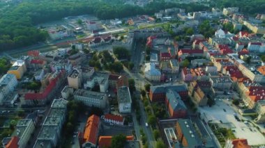 Swidnica Hava Manzaralı Polonya 'daki Panorama Eski Şehir Meydanı. Yüksek kalite 4k görüntü