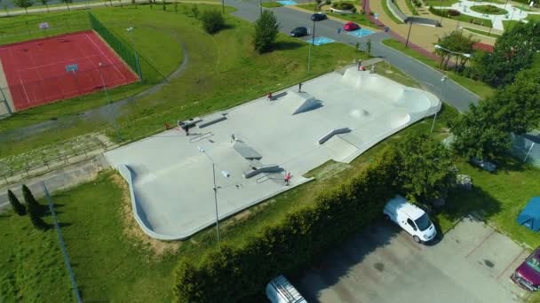 Skatepark Piotrkow Trybulanski Aerial View Poland High Quality Footage — Stok video