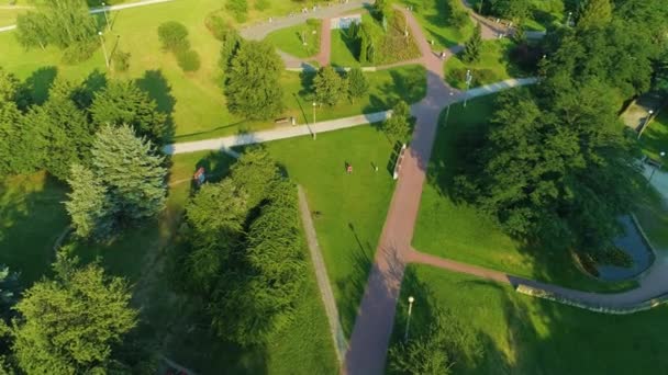 連帯公園Solidarnosciradomsko空中ビューポーランド 高品質4K映像 — ストック動画
