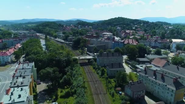 景观火车站Jelenia Gora Stacja Kolejova Aerial View Poland 高质量的4K镜头 — 图库视频影像