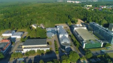 Zielona Üniversitesi Gora Uniwersytet Hava Görüntülü Polonya. Yüksek kalite 4k görüntü