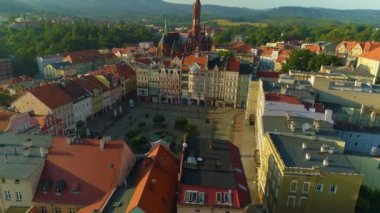 Eski Kent Pazar Merkezi Walbrzych Ratusz Rynek Hava Görüntüsü Polonya. Yüksek kalite 4k görüntü