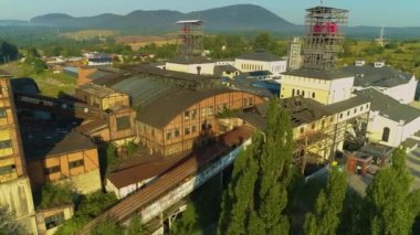 Eski Kömür Madeni Walbrzych Stara Kopalnia Wegla Hava Görüntüsü Polonya. Yüksek kalite 4k görüntü